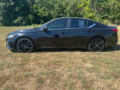 Super Black Clearcoat 2021 Nissan Altima 2.5 SR