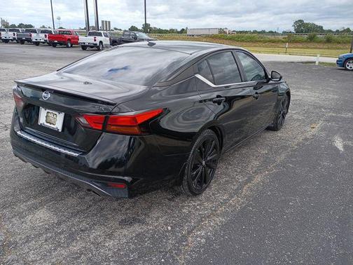 Super Black Clearcoat 2021 Nissan Altima 2.5 SR