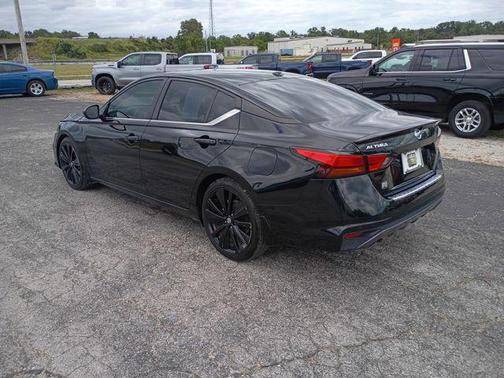 Super Black Clearcoat 2021 Nissan Altima 2.5 SR