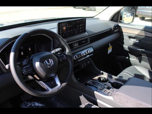 Crystal Black Pearl 2026 Honda Pilot Elite