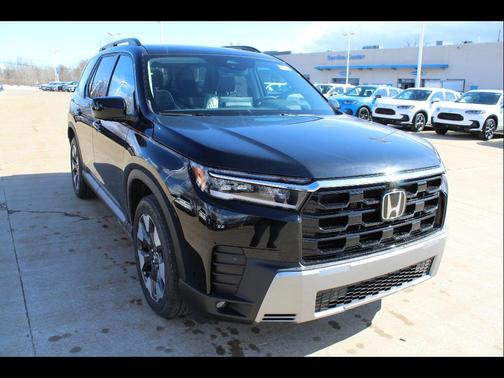 Crystal Black Pearl 2026 Honda Pilot Elite