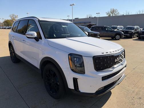 Glacial White Pearl 2022 Kia Telluride SX