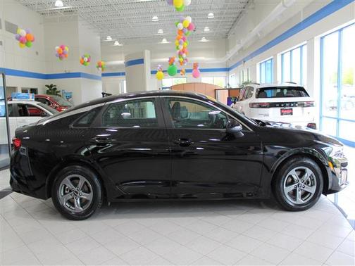 2023 Kia K5 LXS