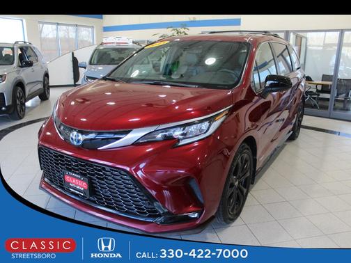 2021 Toyota Sienna XSE 7 Passenger