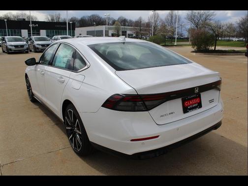 Platinum White Pearl 2026 Honda Accord Hybrid Touring