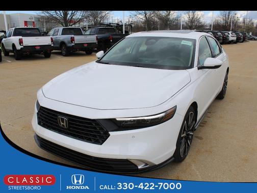 Platinum White Pearl 2026 Honda Accord Hybrid Touring