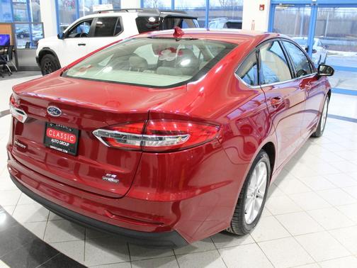 2020 Ford Fusion Hybrid SE