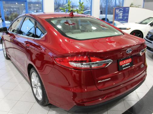 2020 Ford Fusion Hybrid SE