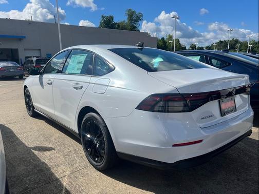 2025 Honda Accord Sport SE 1.5T