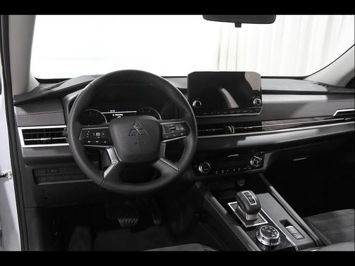 White Diamond 2024 Mitsubishi Outlander SE S-AWC