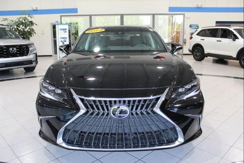 2024 Lexus ES 300h Ultra Luxury