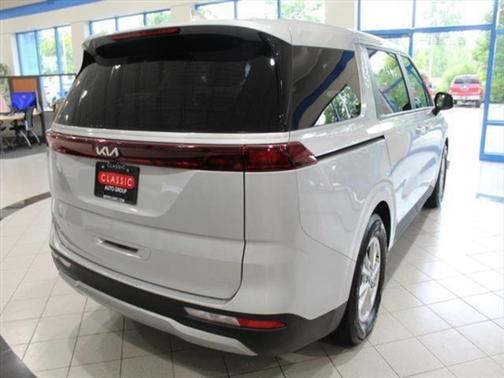 2023 Kia Carnival LX
