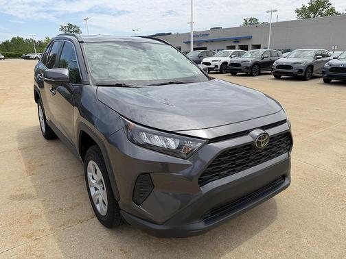 Magnetic Gray Metallic 2020 Toyota RAV4 LE