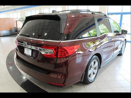 Deep Scarlet Pearl 2020 Honda Odyssey EX-L
