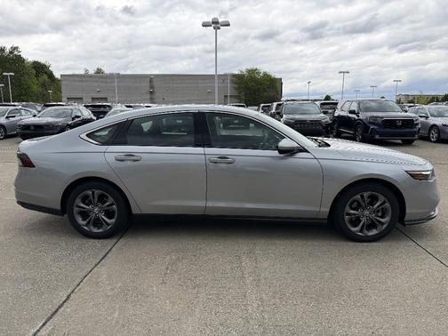 Lunar Silver Metallic 2023 Honda Accord EX