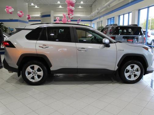 2019 Toyota RAV4 Hybrid LE