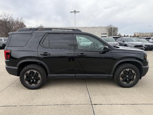 Crystal Black Pearl 2026 Honda Passport AWD TrailSport Elite