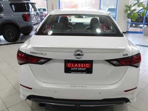 2022 Nissan Sentra SR