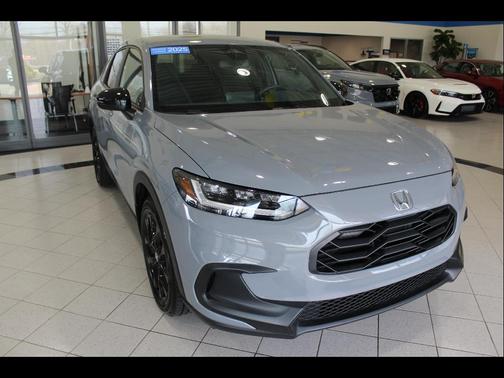 Urban Gray Pearl 2025 Honda HR-V AWD Sport