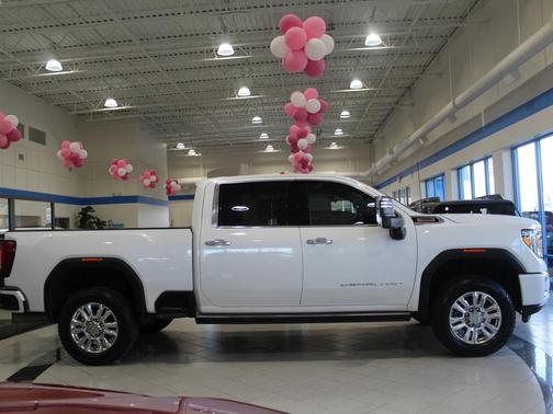 2023 GMC Sierra 2500 Denali