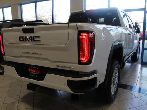 2023 GMC Sierra 2500 Denali