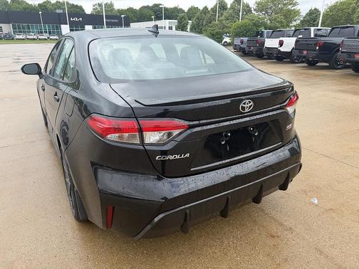 Midnight Black Metallic 2025 Toyota Corolla SE