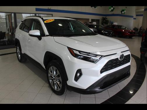 2023 Toyota RAV4 XLE Premium