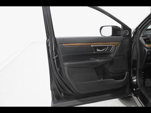 Crystal Black Pearl 2018 Honda CR-V Touring