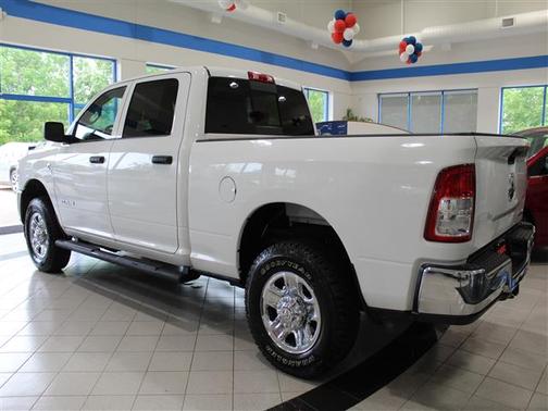 2019 RAM 2500 Tradesman Crew Cab 4x4 6'4' Box