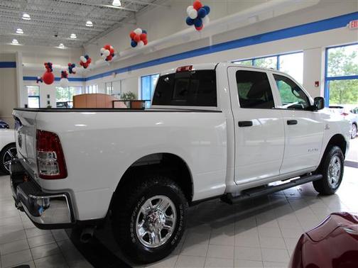 2019 RAM 2500 Tradesman Crew Cab 4x4 6'4' Box