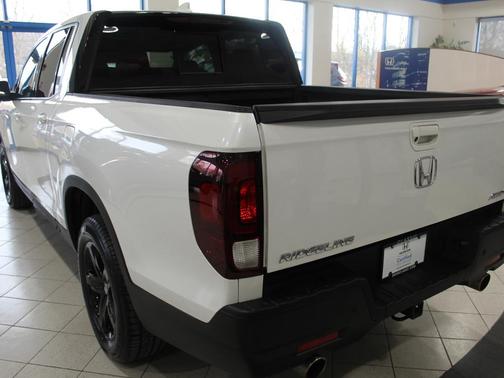 2023 Honda Ridgeline Black
