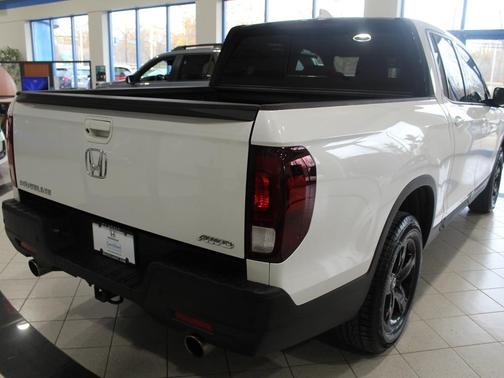 2023 Honda Ridgeline Black