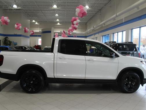 2023 Honda Ridgeline Black