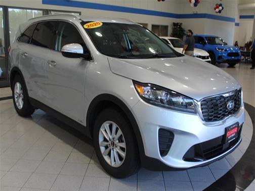 2020 Kia Sorento LX