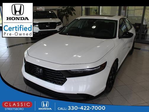 Platinum White Pearl 2025 Honda Accord SE