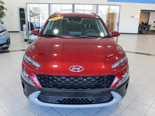 2023 Hyundai KONA SEL