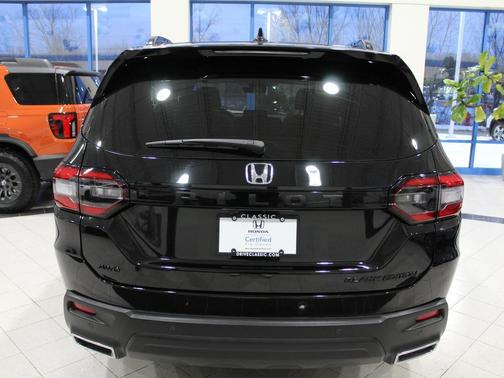 2025 Honda Pilot Black Edition
