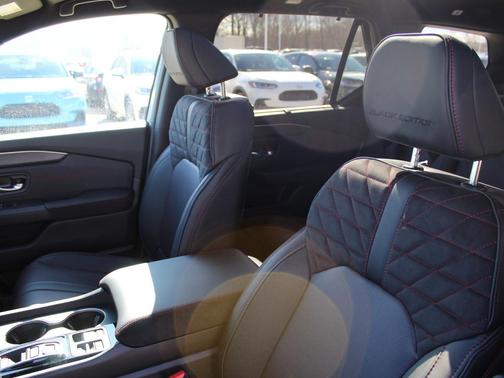 2026 Honda Pilot Black Edition
