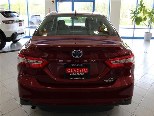 2019 Toyota Camry Hybrid LE