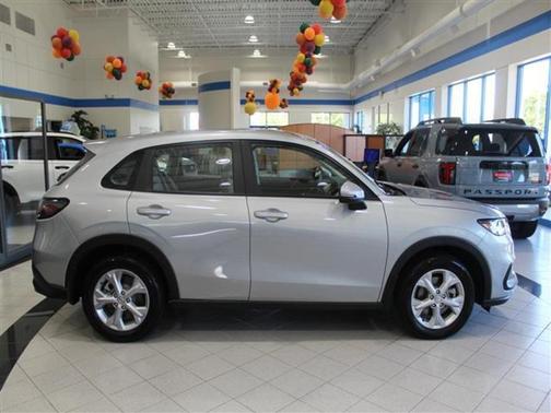 2023 Honda HR-V LX