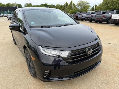 Crystal Black Pearl 2023 Honda Odyssey Sport