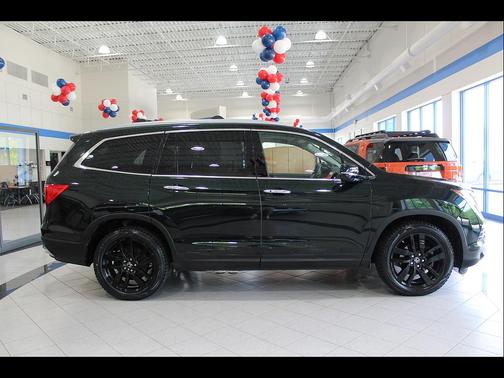 Black Forest Pearl 2016 Honda Pilot Elite