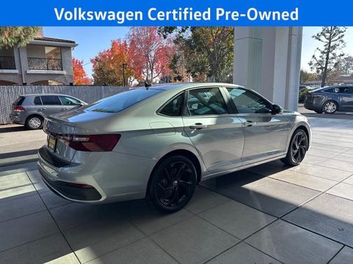 2025 Volkswagen Jetta 1.5T SE