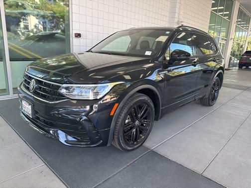 2022 Volkswagen Tiguan 2.0T SE R-Line Black