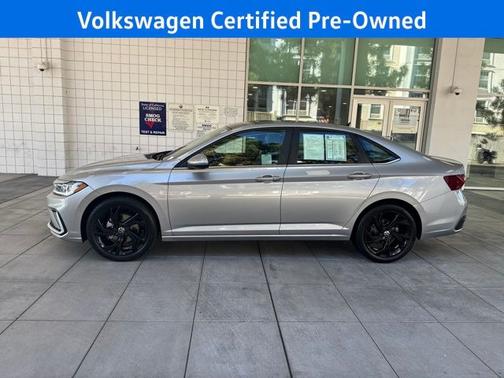 2025 Volkswagen Jetta 1.5T SE