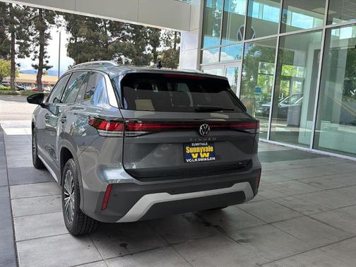 Platinum Gray Metallic 2025 Volkswagen Tiguan 2.0T S