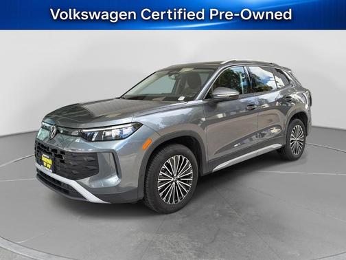 Platinum Gray Metallic 2025 Volkswagen Tiguan 2.0T S