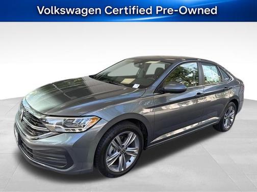 Platinum Gray Metallic 2022 Volkswagen Jetta 1.5T SE