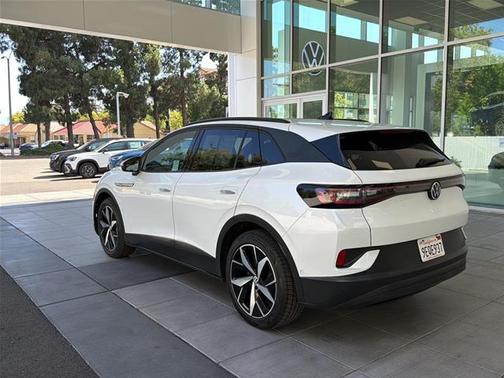 Opal White Pearl Effect 2023 Volkswagen ID.4 Pro S