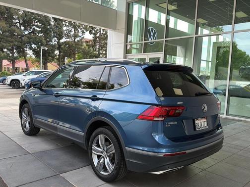 Silk Blue Metallic 2020 Volkswagen Tiguan 2.0T SEL